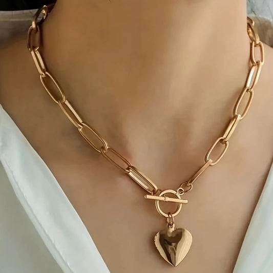 Chain-openable Heart Pendant Made Of Alloy