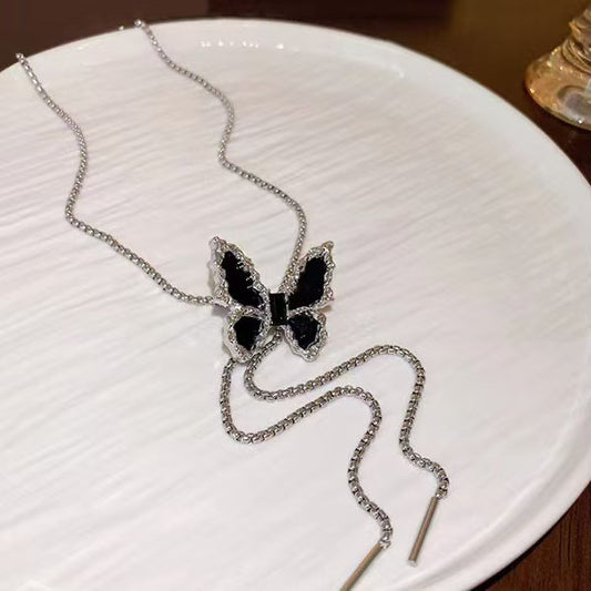 Premium Versatile And Subtly Luxurious Clavicle Necklace